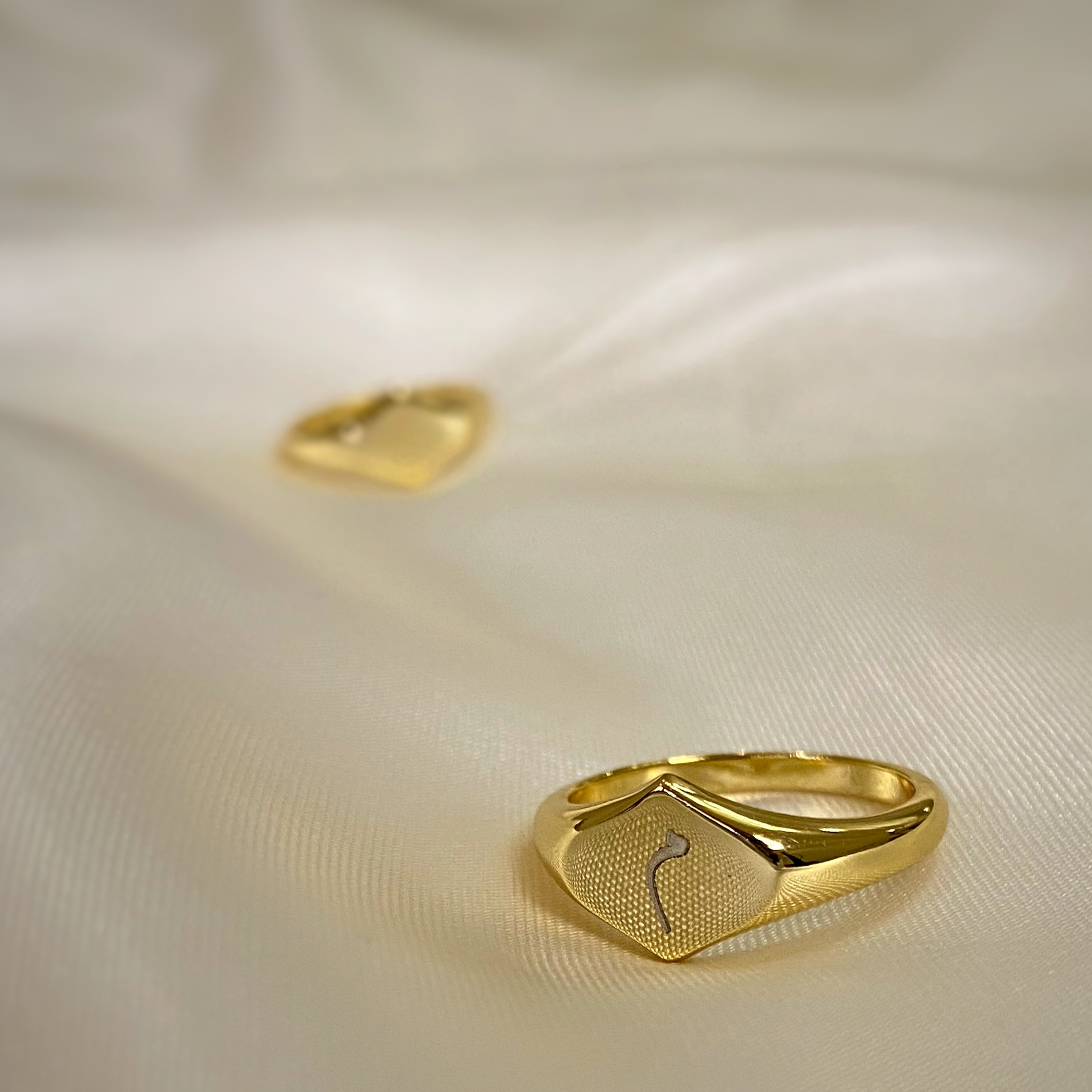 Rhombus Signet Ring